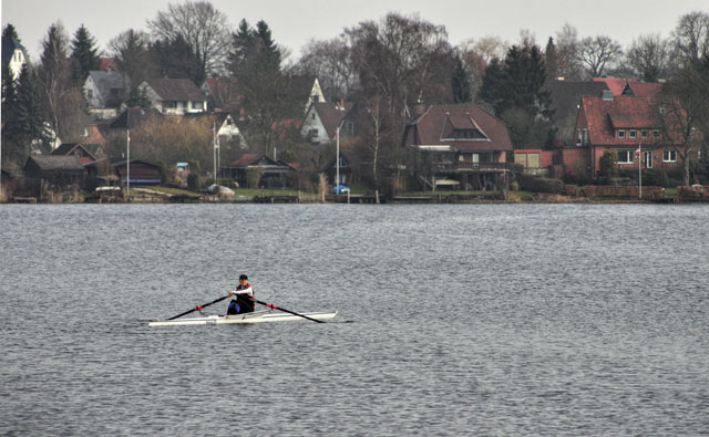 [Image: 65_DSC_1105-01HDRrowing.jpg]