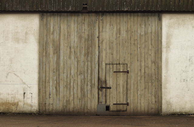 [Image: DSC_1156-01entrancesharp.jpg]