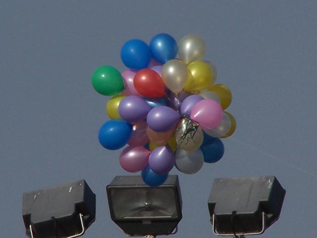 [Image: baloonbSM.jpg]