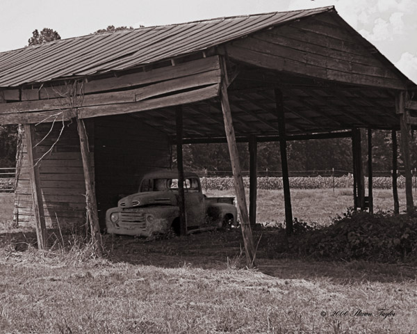 [Image: barn%20from%20raw.jpg]