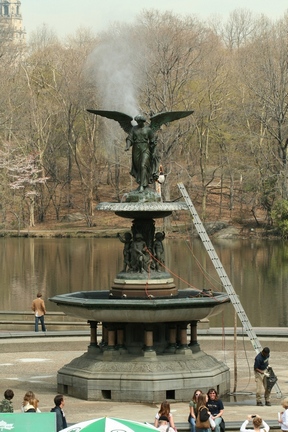 [Image: fountain%20cleaner2.JPG]