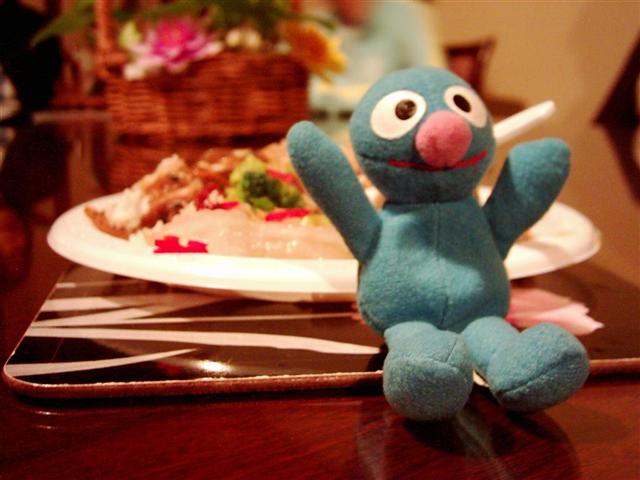 [Image: grover_dinner%20(very%20small).jpg]